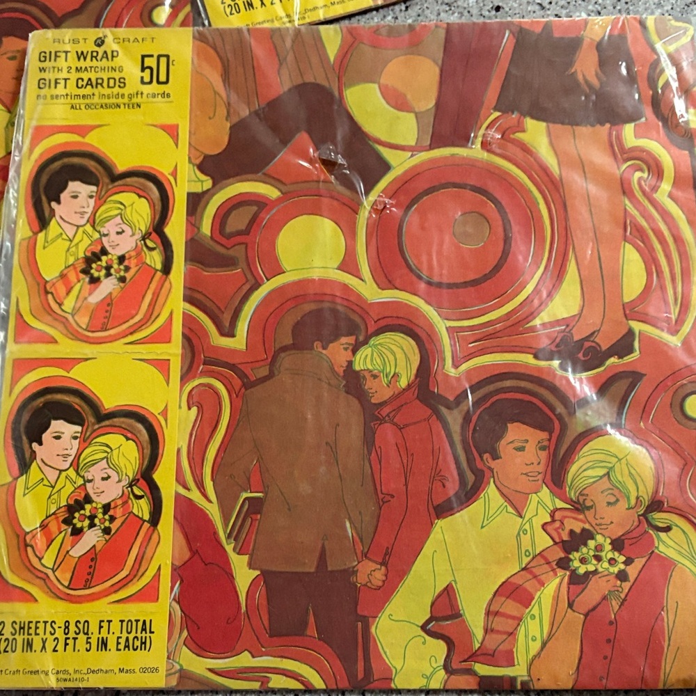 Retro Gift Wrap with Matching Cards